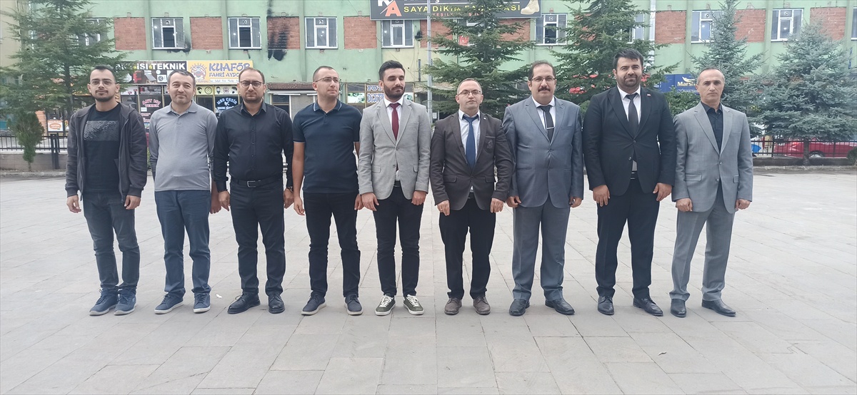 Tokat Yeşilyurt\'ta İlköğretim Haftası töreni yapıldı, yeni öğrencilere çiçek verildi