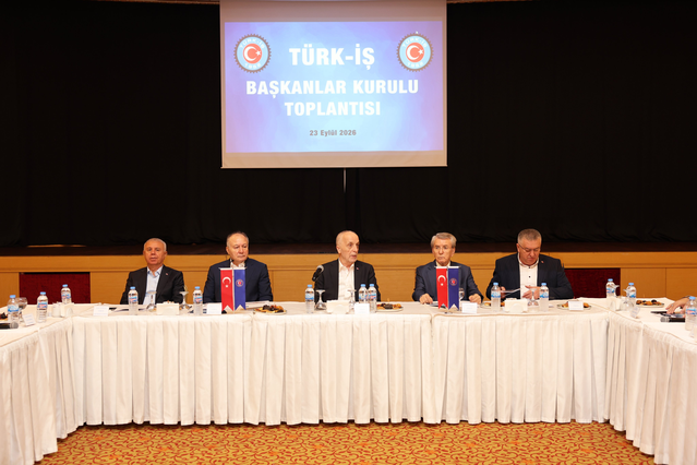 TÜRK-İŞ, 12 talep arasında otoyol ve köprü özelleştirmesine karşı olduğunu açıkladı