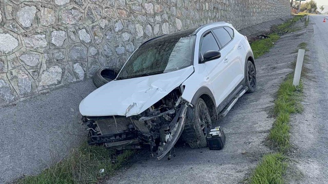 Mersin'den kayıt için gelen ailenin aracı Samsun'da kanala girdi, 5 kişi yaralandı