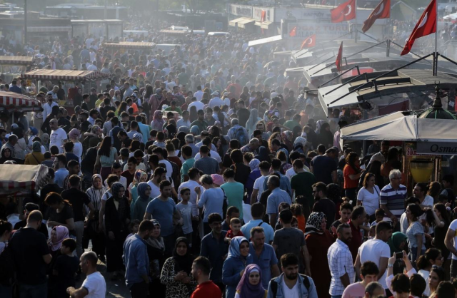 Vatandaşlık maaşı geliyor! İşte milyonları ilgilendiren yeni düzenlemenin detayları