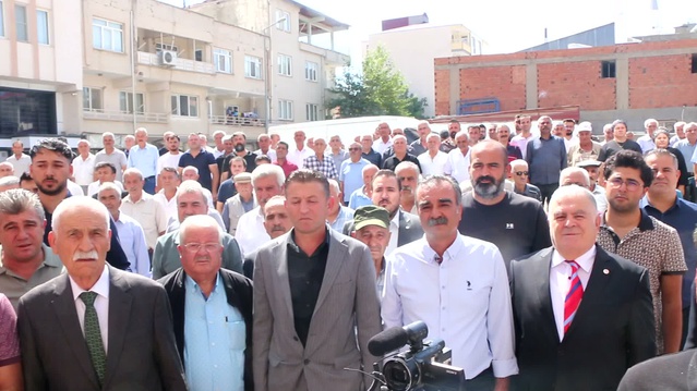 YENİ Parti Gölbaşı İlçe Başkanlığı açıldı, iki belediye başkanına rozet takıldı