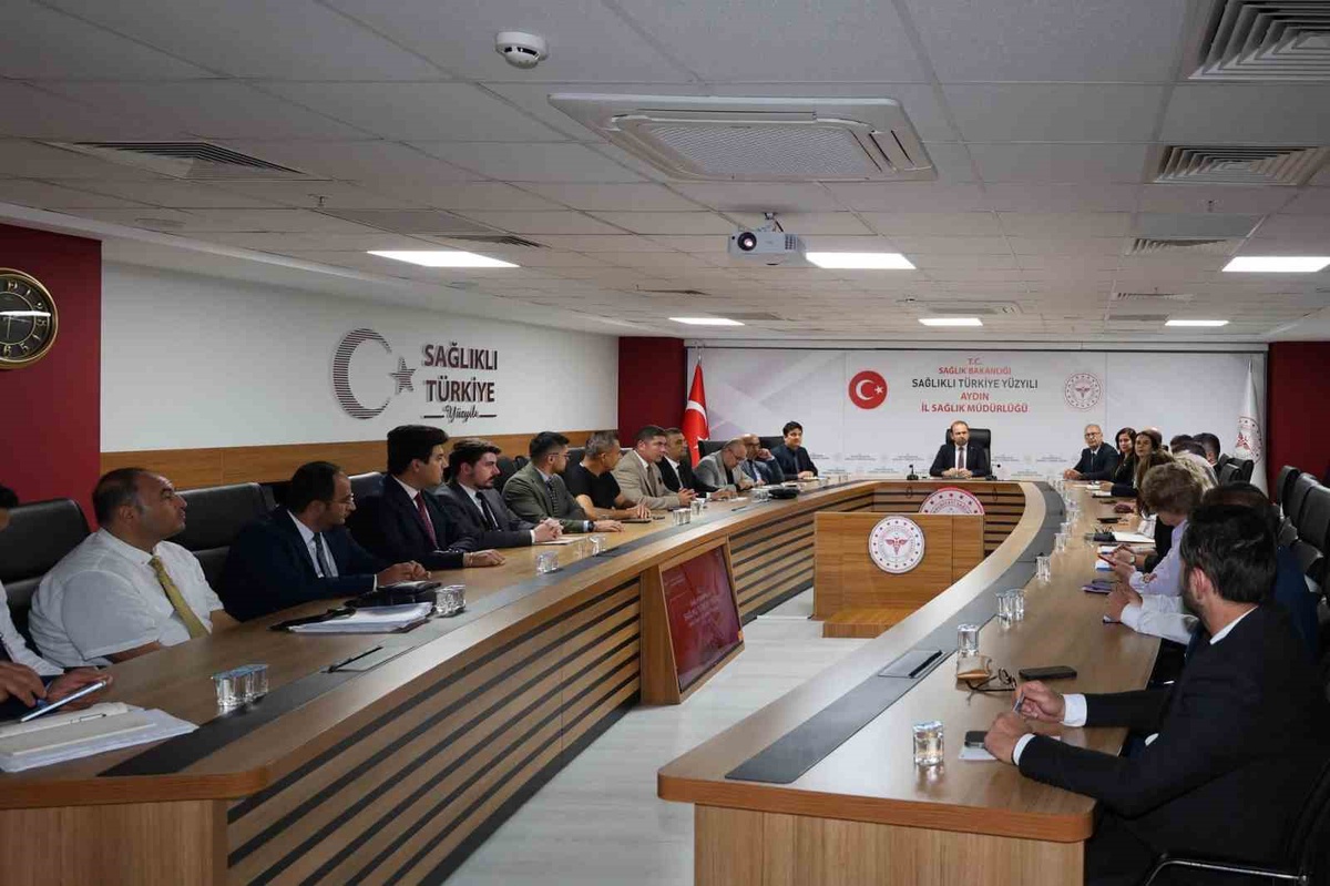 Aydın\'da kamu hastanelerinin yöneticileri doluluk ve hekim verilerini ele aldı