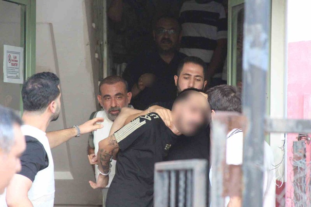 Adana'da cezaevi firarisi polise ateş açtı, pimi çekilmiş bombayla direndi, yakalandı