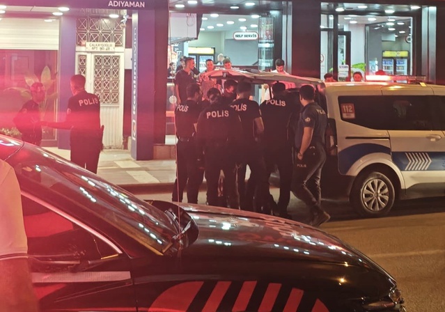 Adıyaman'da iki grup arasındaki tartışma kavgaya dönüştü, 1 kişi yaralandı