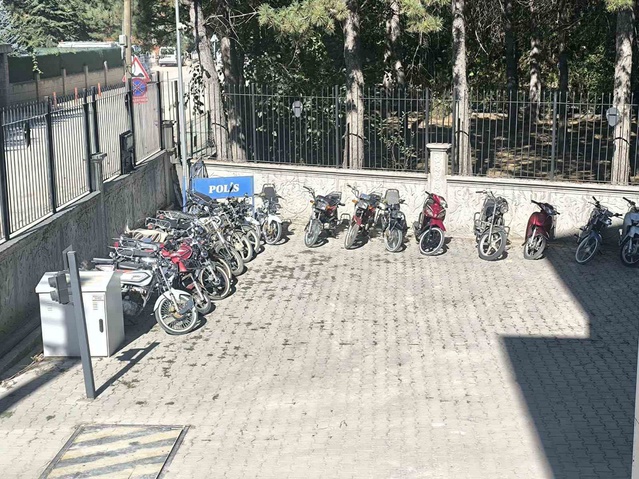 Afyonkarahisar Şuhut'ta okul çevresi denetiminde sürücülere 2 milyon TL ceza kesildi