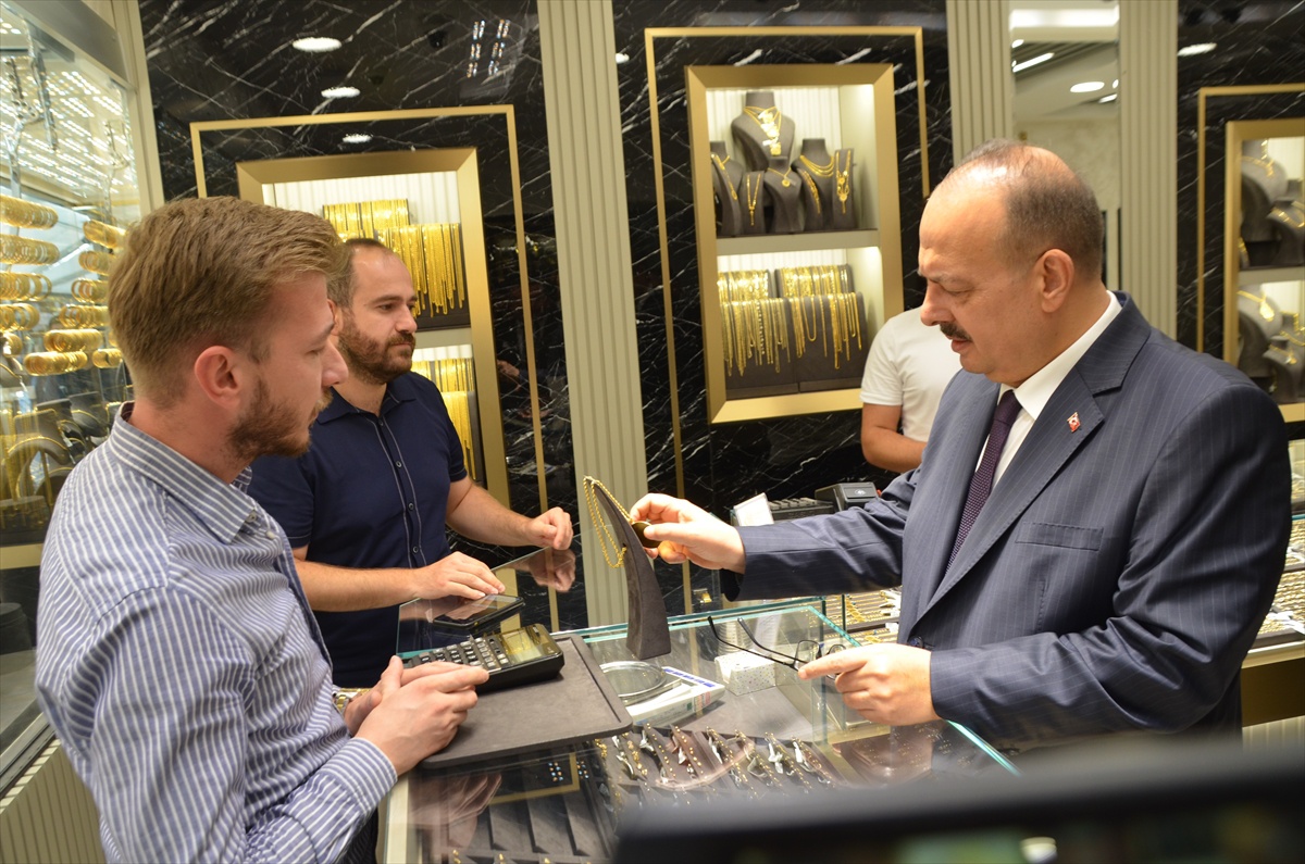Ankara Valisi Canbolat Kahramankazan ilçesini ziyaret etti