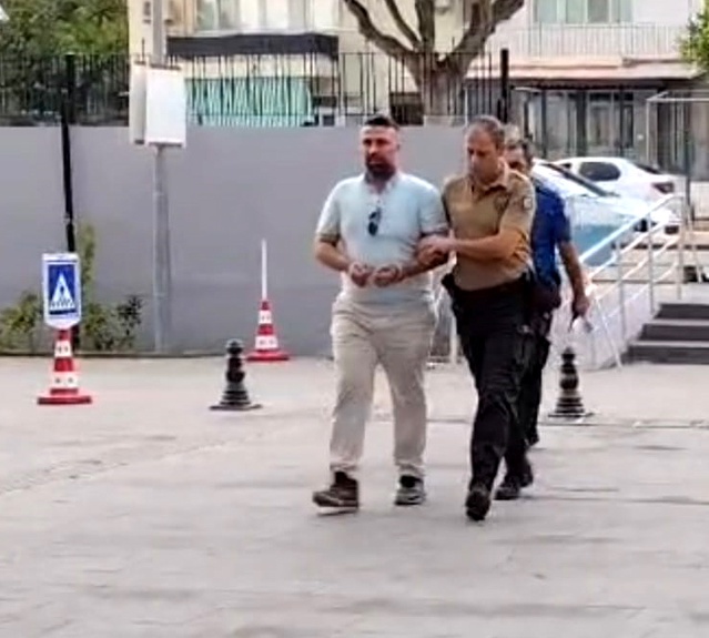Antalya Manavgat'ta ölüye ait ehliyet veren şoför 22,5 yıl hapisle aranırken tutuklandı