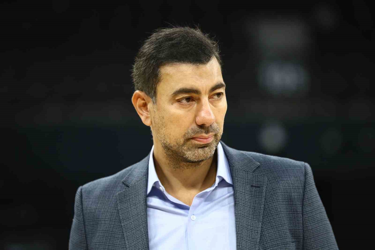 Nedim Yücel, Beşiktaş\'ın iyi kadro kurduğunu ancak henüz hazır olmadığını söyledi