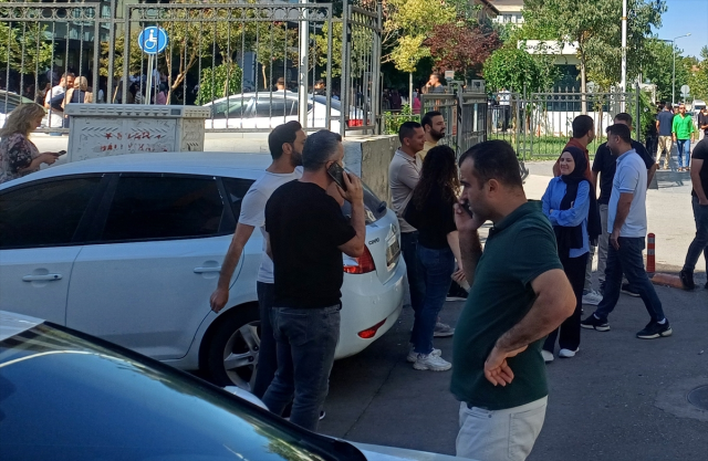 Doğu ve Güneydoğu'daki illerimizi sallayan deprem