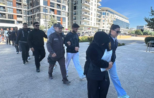 Edirne'de yasa dışı bahis soruşturmasında gözaltındaki 7 şüpheli adliyeye sevk edildi