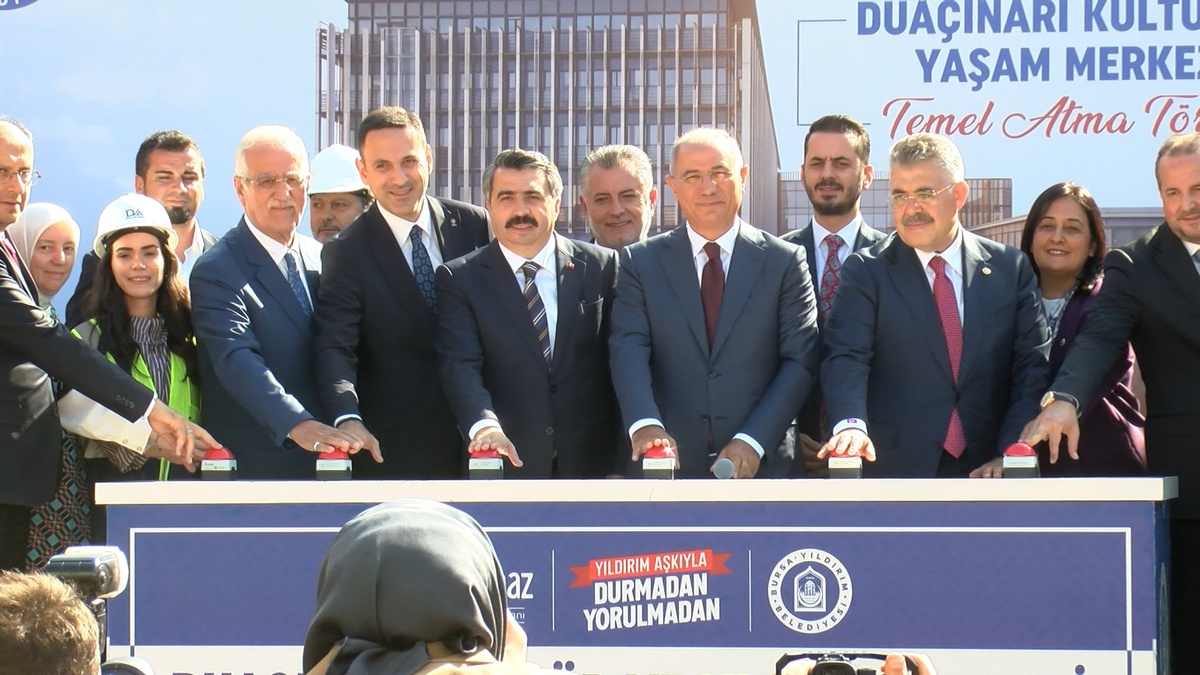 Efkan Ala, Bursa Yıldırım\'da bütçeyi yakınlara zenginleşme aracı yapanları eleştirdi