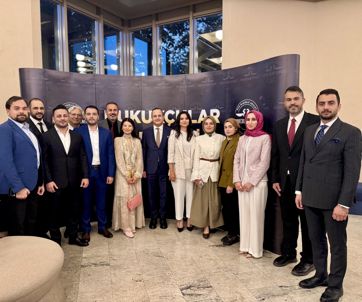 Hukukçular Derneği\'nden adli yıl buluşması: Mesleğin geleceği ve güncel sorunlar ele alındı