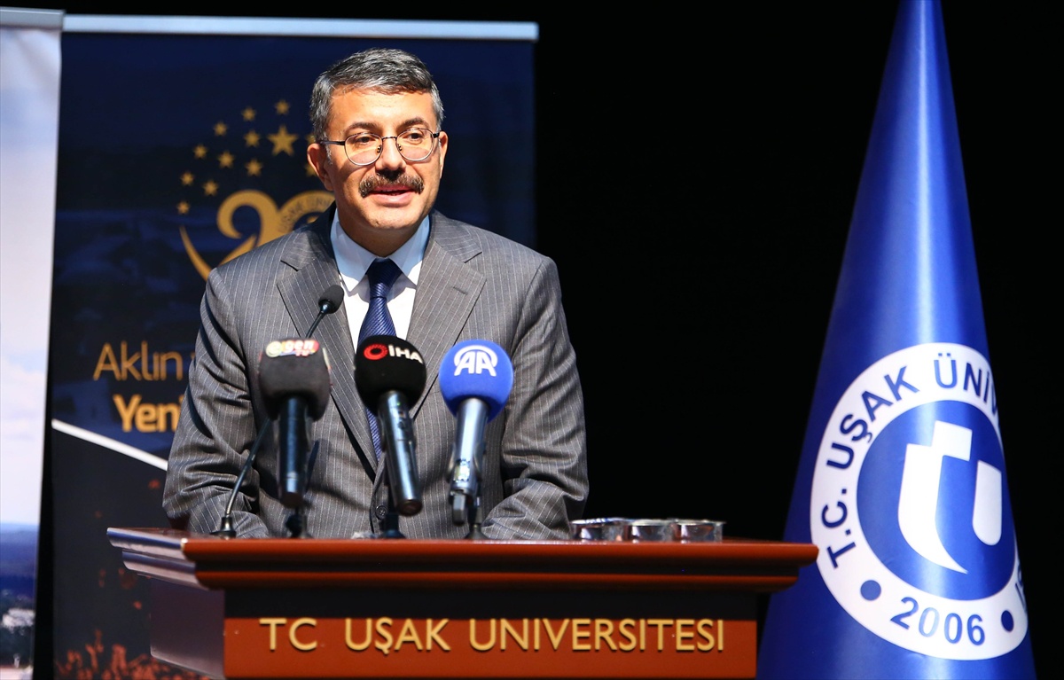 İçişleri Bakan Yardımcısı Çelik, Uşak Üniversitesinde etkinliğe katıldı