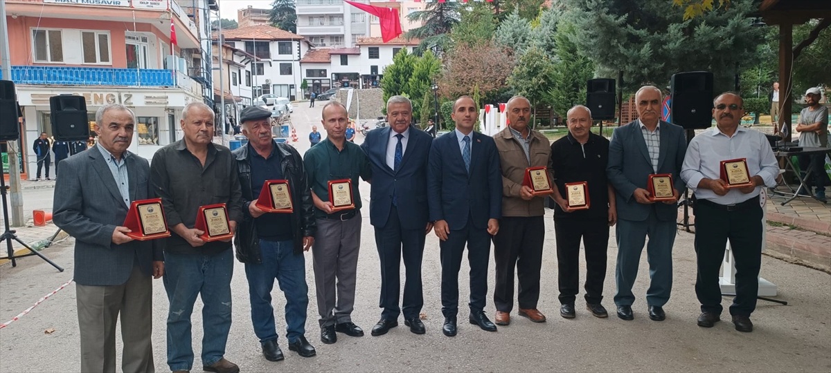 İskilip\'te Ahilik Haftası 11. kez kutlandı, yılın ahisi Ömer Uçar\'a kuşak takıldı