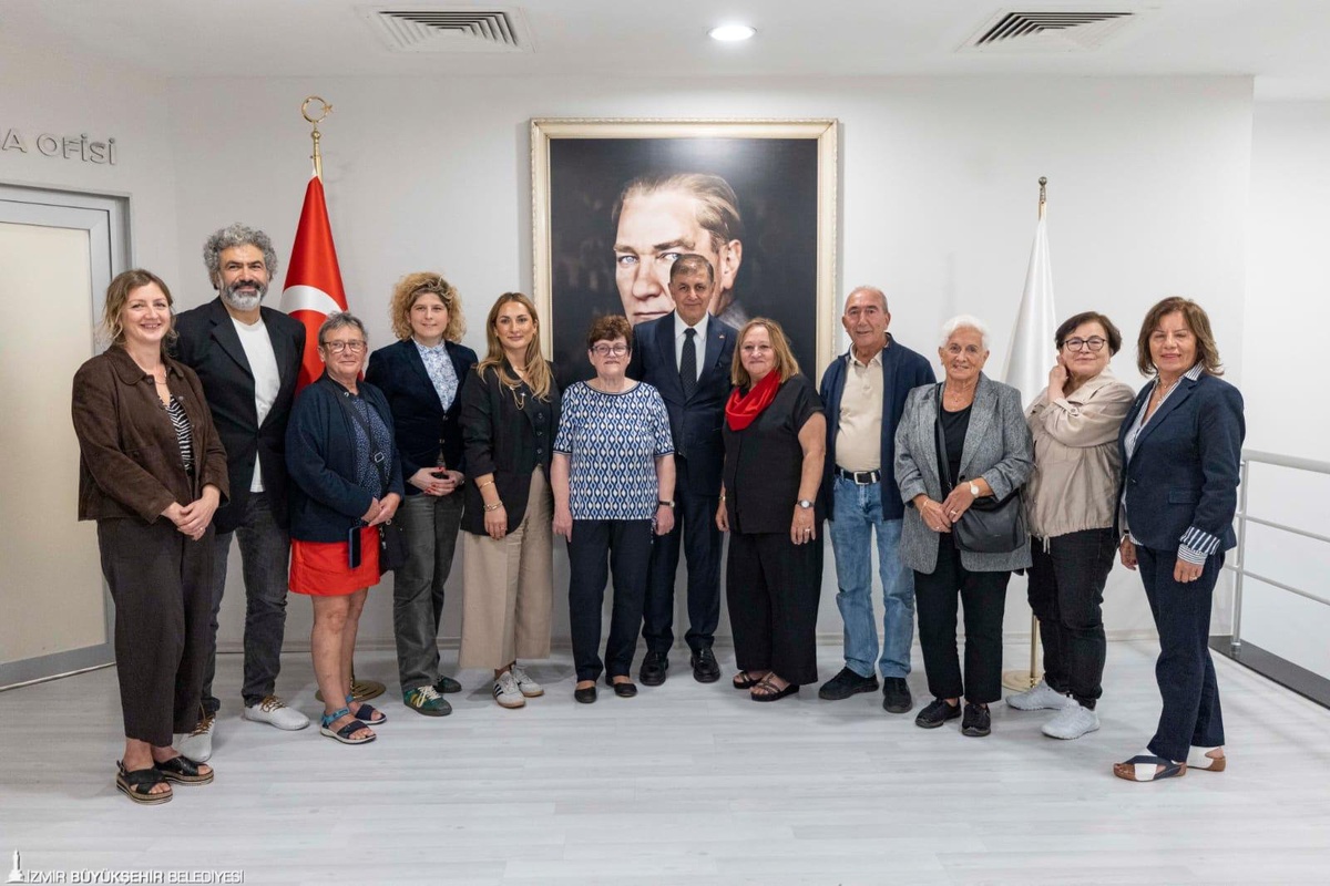 İzmir Büyükşehir Belediye Başkanı Tugay, Bremen\'de İzmir Günleri düzenlemeyi önerdi