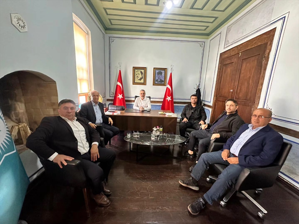 AK Parti Milletvekili Sarıçam, Kırklareli Ticaret Borsası heyetini kabul etti