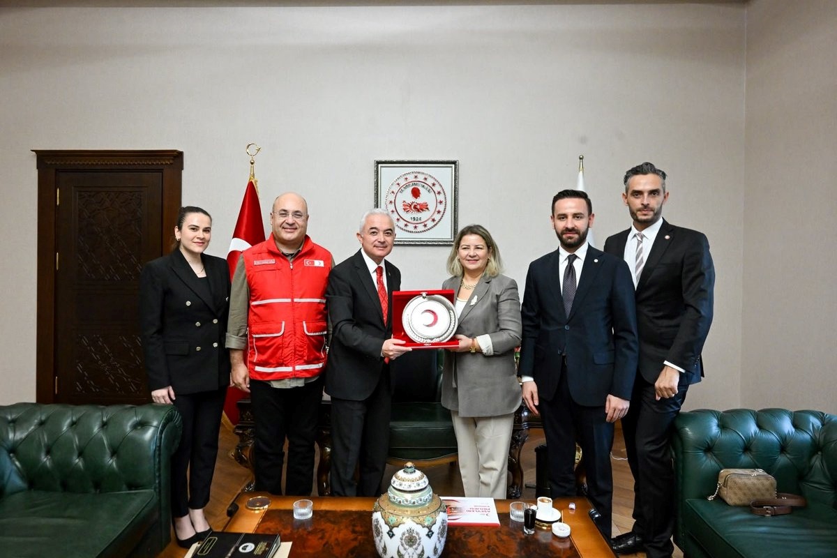 Kırklareli Valisi Turan, Kızılay heyetini ağırladı, desteğin süreceğini söyledi
