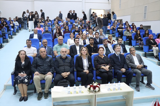 Kırklareli Üniversitesi, Teoman Duralı'nın adını konferans salonunda yaşatacak