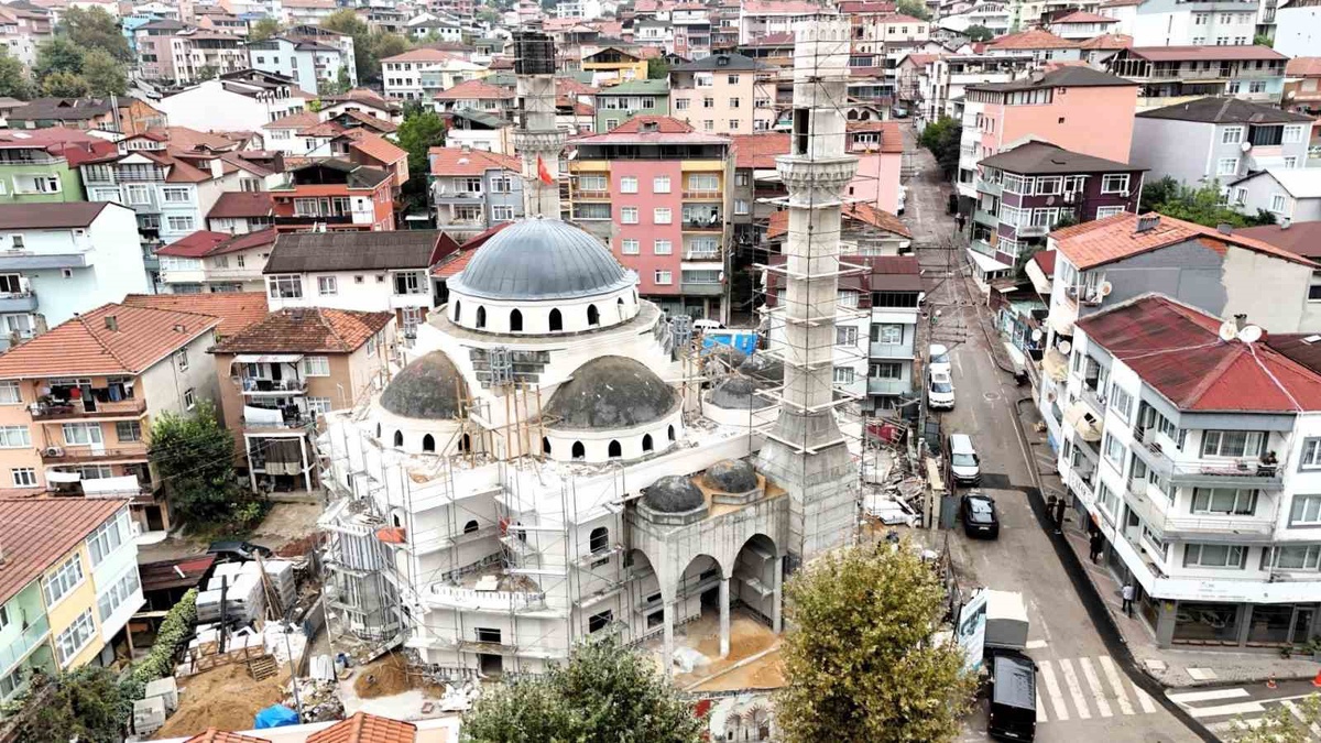 Kocaeli\'de 1091 kişilik Kuruçeşme Merkez Camisi\'nin yapım çalışmaları sürüyor