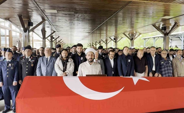 Kalp krizi geçiren Jandarma Astsubay Başçavuş İbrahim Ay, Aksaray'da toprağa verildi