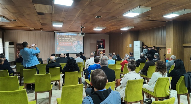 Kütahya Tavşanlı'da maden kültürü 6. konferansta 33 akademisyenle ele alındı.