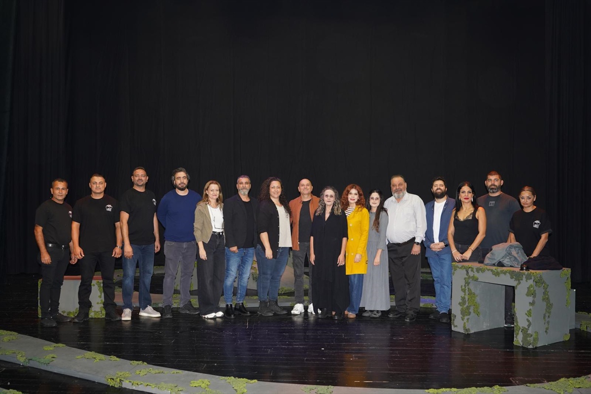 Lefkoşa Belediye Tiyatrosu üç oyununu Müze Gazhane\'de seyirciyle buluşturuyor