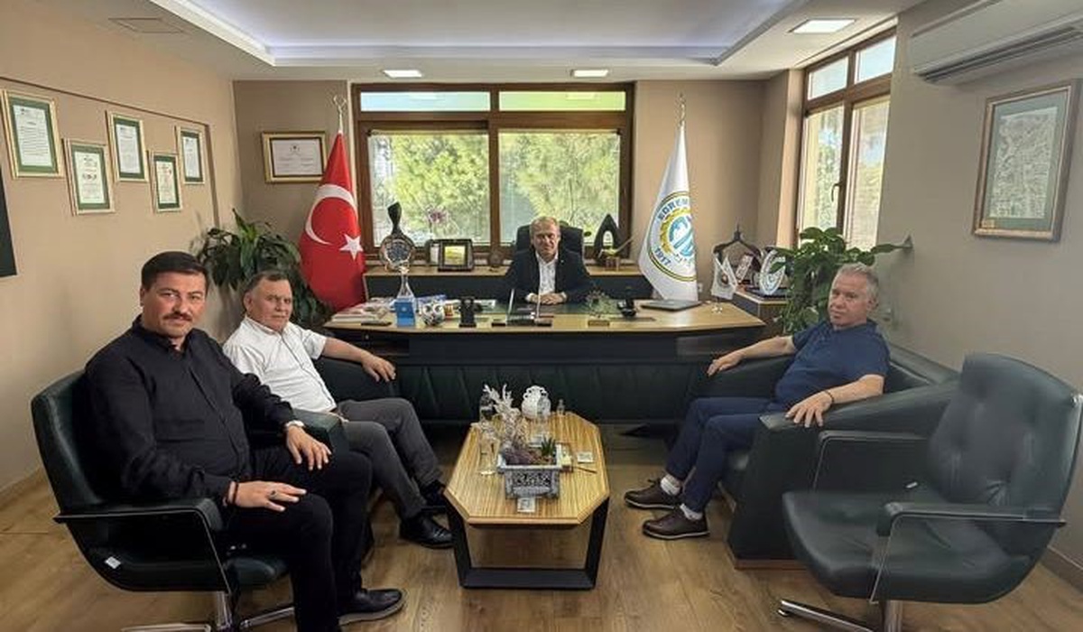 Edremit Ticaret Odası\'nda geçmiş dönem başkanı Mehmet Ertaş ağırlandı