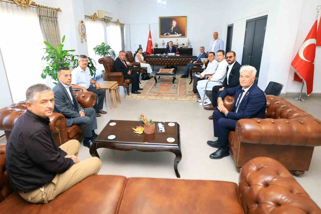 Muğla Valisi Akbıyık, Milas'ta muhtarlara taleplerin takip edileceğini söyledi