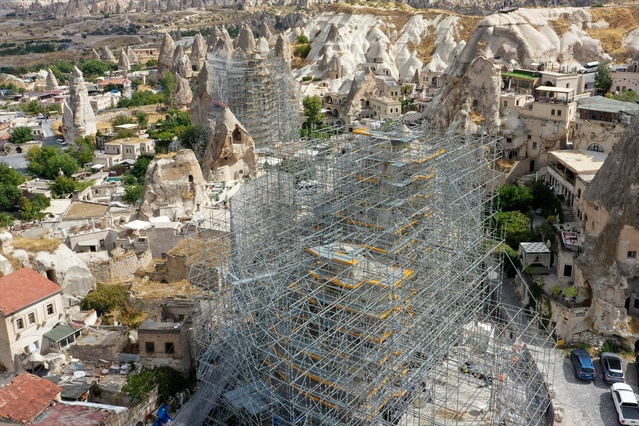 Göreme'de 5 peribacasının restorasyonunda iskeleler yakında sökülecek