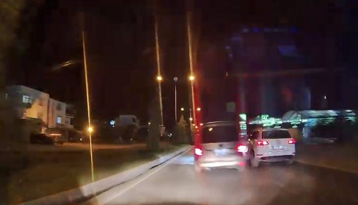 Elazığ\'da tehlikeli şerit değiştiren sürücüye KGYS kaydıyla 10 bin lira ceza kesildi