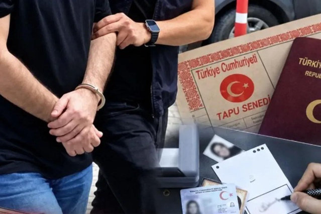 Sahte vatandaşlık ağına neşter! Çok sayıda kişi tutuklandı