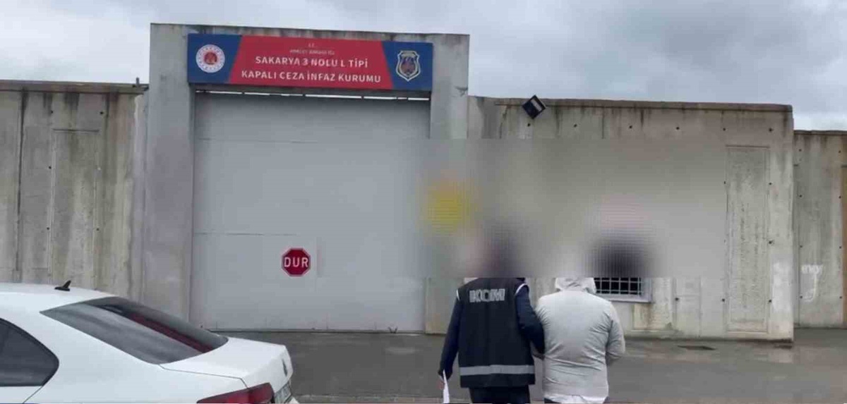 Sakarya merkezli 4 ilde 21 bombalı eyleme hazırlanan 3 örgüt mensubu tutuklandı