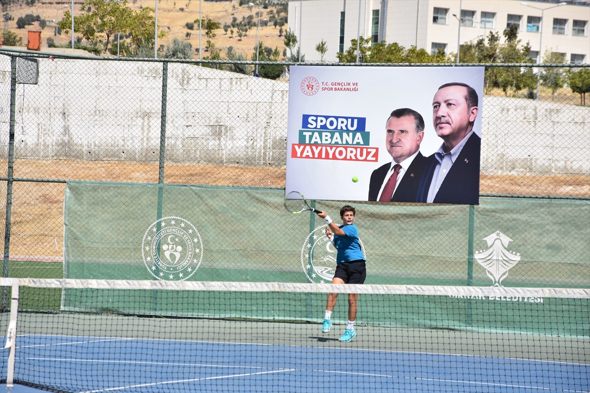 Şırnak'ta Cudi Cup'ta 61 sporcu mücadele ediyor, yarın yarı finaller oynanacak