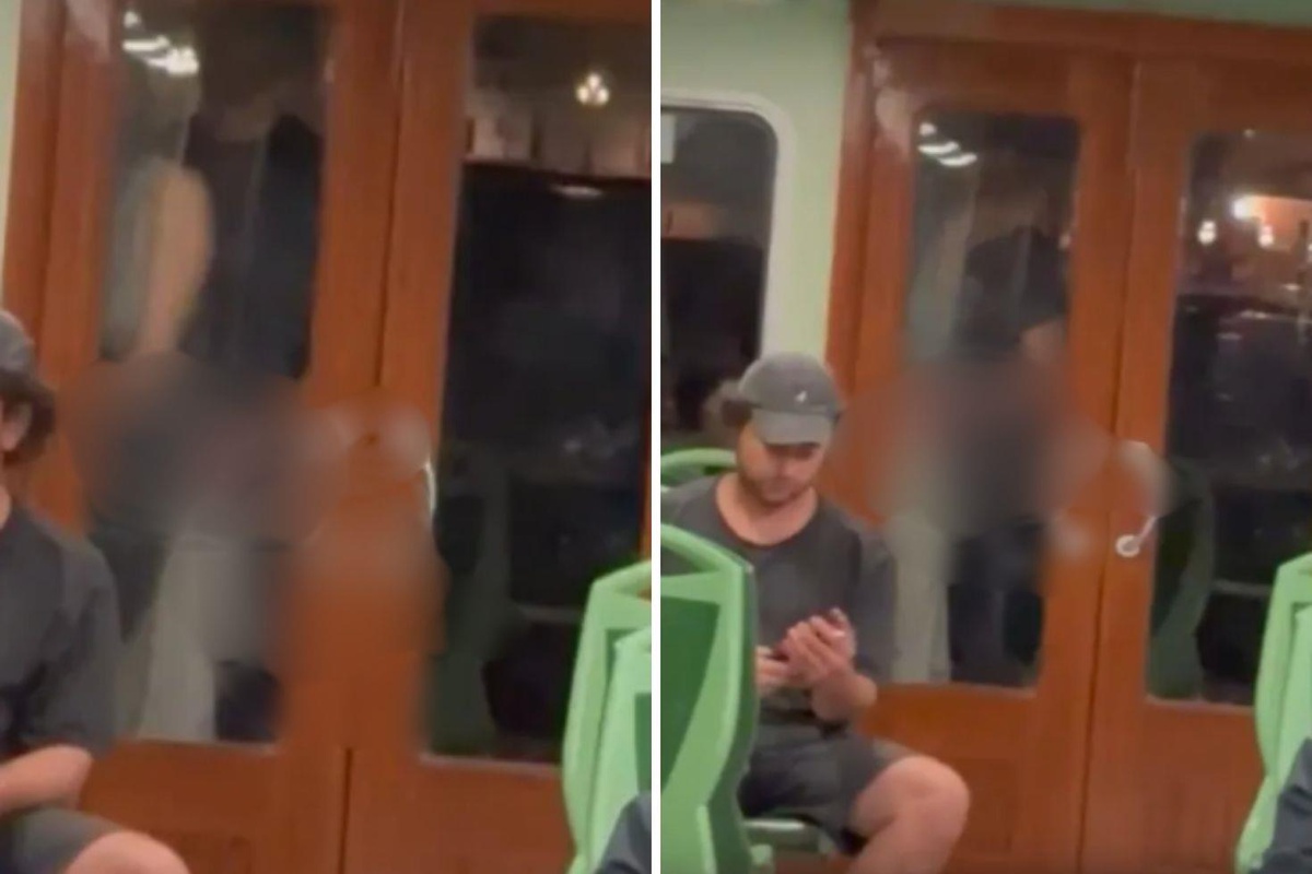 Turistlerle dolu teknede şok anlar: Herkesin gözü önünde ilişkiye girdiler