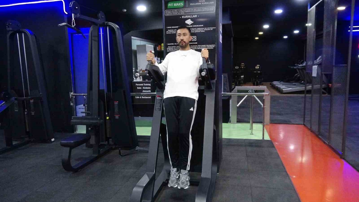 Trafik kazası sonrası 8 ay yatan eski milli sporcu Sefa Kayaalp spordan kopmadı
