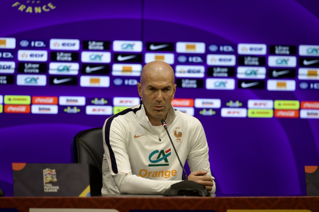 Zidane'dan <a class='keyword-sd' href='/arda-guler/' title='Arda Güler'>Arda Güler</a> için 5 kelimelik yorum
