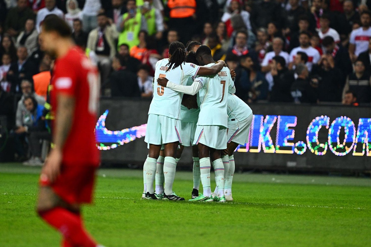 A Milli Futbol Takımımız, Fransa\'ya tek golle kaybetti