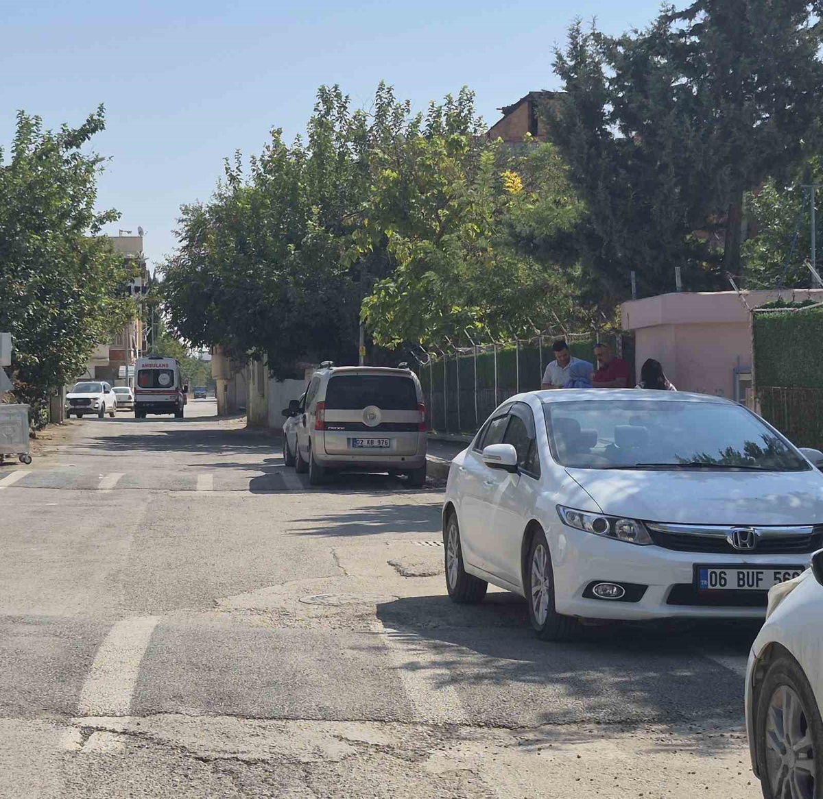 Adıyaman\'da ortaokulda merdivenlerden düşen öğrenci hastaneye kaldırıldı