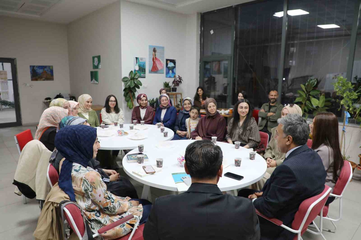 Ağrı\'da Maarif\'in Kalbinde Kitap Sohbetleri başladı, okunacak kitap belirlendi