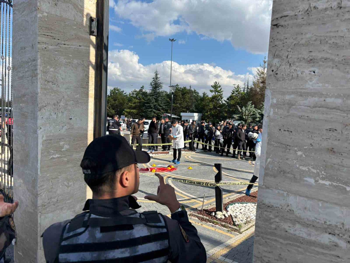 Emeklilerin seyyanen zam eylemi sırasında kendini vuran kişi hastanede öldü
