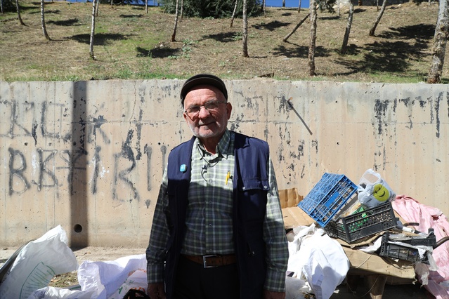 Ankara Çubuk'ta yaban meyveleri hasadı başladı, kilogramı 80-100 liradan satılıyor