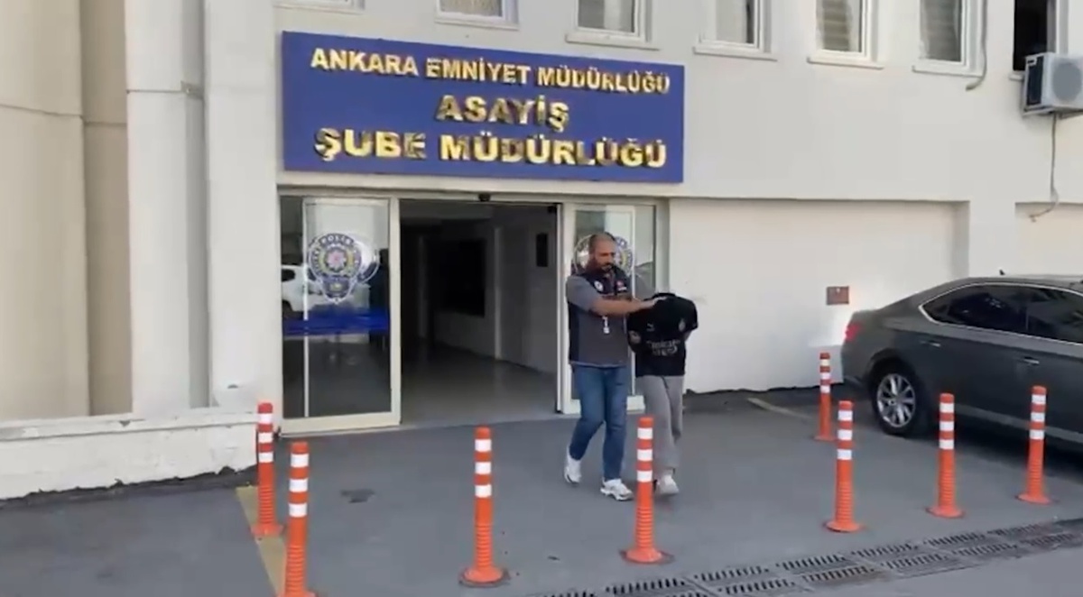 Ankara\'da polis taklidiyle 750 bin TL\'lik ziynet eşyası alan B.G.T. tutuklandı