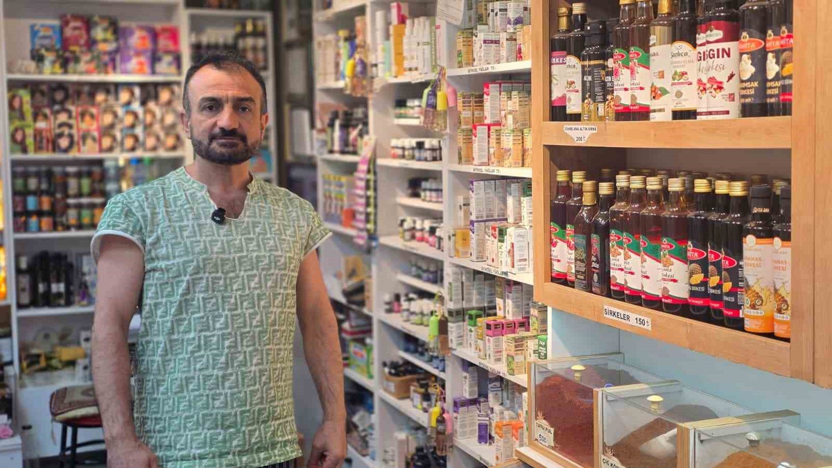 Bandırma\'da soğuyan havayla aktarlarda aronya ve zencefil talebi arttı