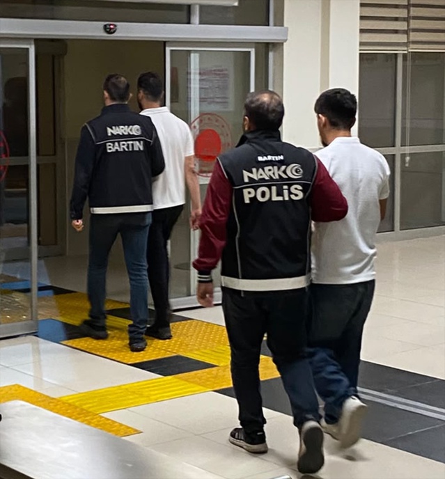 Bartın'da uyuşturucu operasyonunda 8 şüpheliden 2'si tutuklandı, 5'i salıverildi