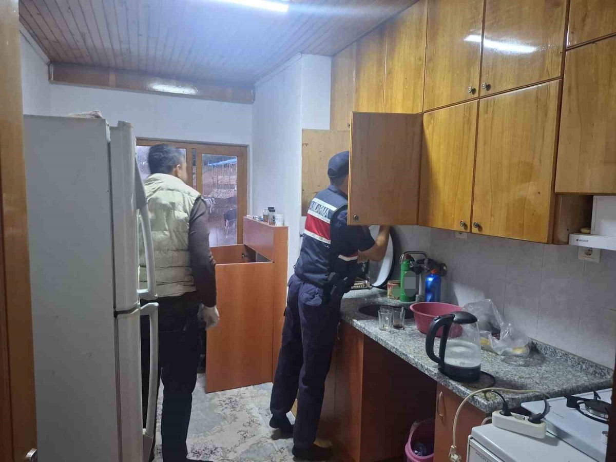 Burdur merkezli bahis operasyonunda 566 milyon TL hacim belirlendi, 11 kişi yakalandı