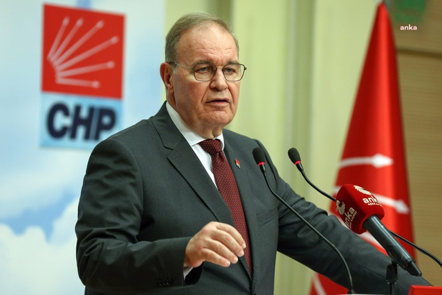 Öztrak, AYM eyleminde intihar eden emekli polis için 'Bıçak kemiği deldi de geçiyor' dedi