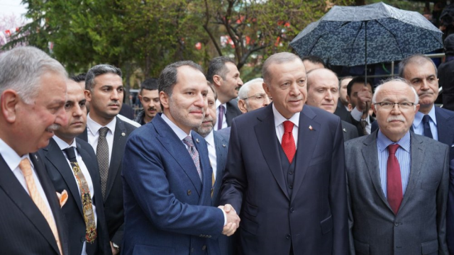 Cumhurbaşkanı Erdoğan için adaylıktan çekilmişti! Fatih Erbakan'dan yeni seçim kararı
