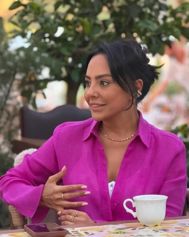Ebru Gündeş 10 milyon TL'lik operasyon sonrası son haliyle dikkat çekti
