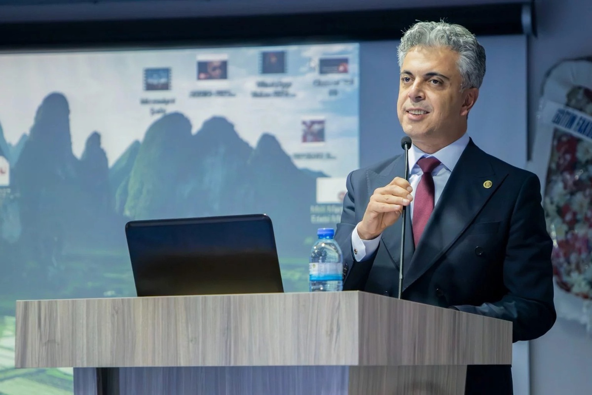 EBYÜ\'de yeni dönem planlaması Rektör Kuyrukluyıldız\'ın katılımıyla ele alındı
