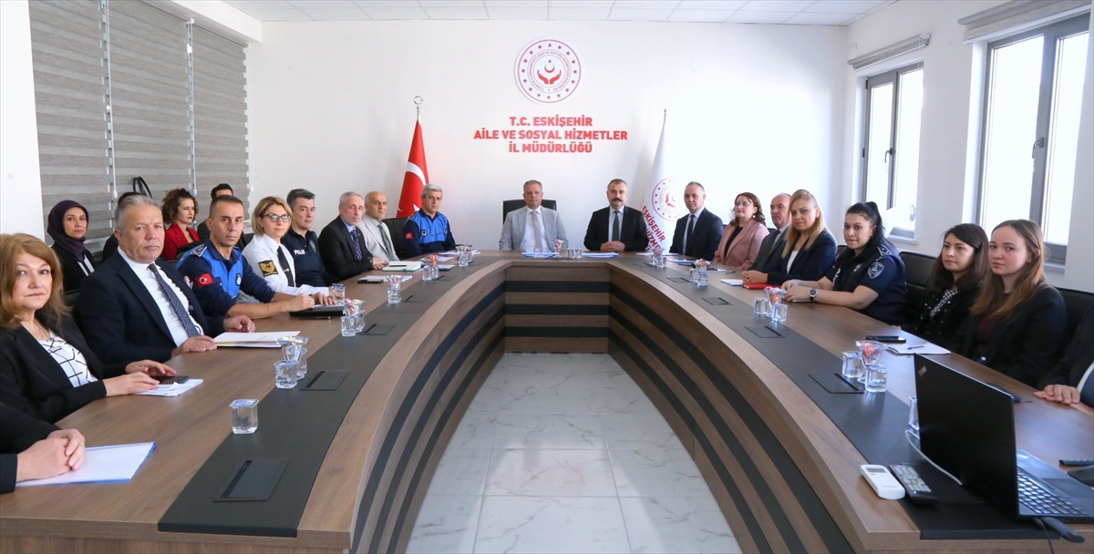 Eskişehir\'de dilencilikle mücadele toplantısında denetimler ele alındı